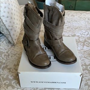 Steve Madden boots